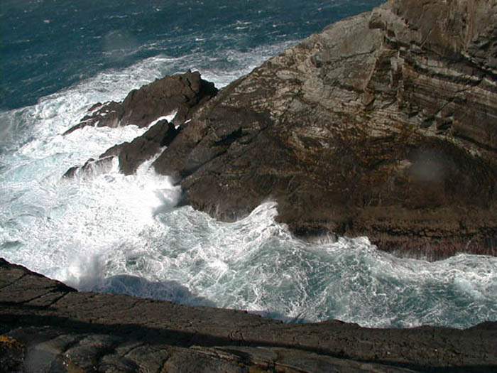 More Wild Surf at Mizen Head.jpg 81.0K